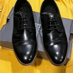 Stacy Adams Black Oxford Shoes. Worn once